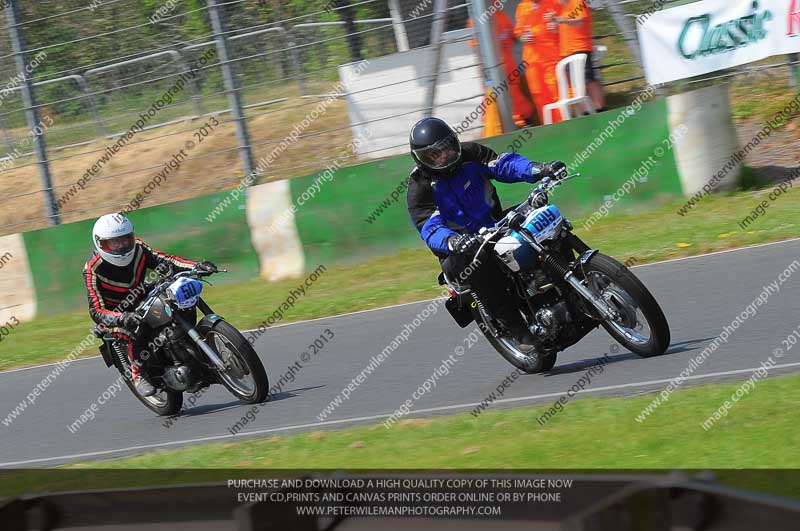 Vintage motorcycle club;eventdigitalimages;mallory park;mallory park trackday photographs;no limits trackdays;peter wileman photography;trackday digital images;trackday photos;vmcc festival 1000 bikes photographs