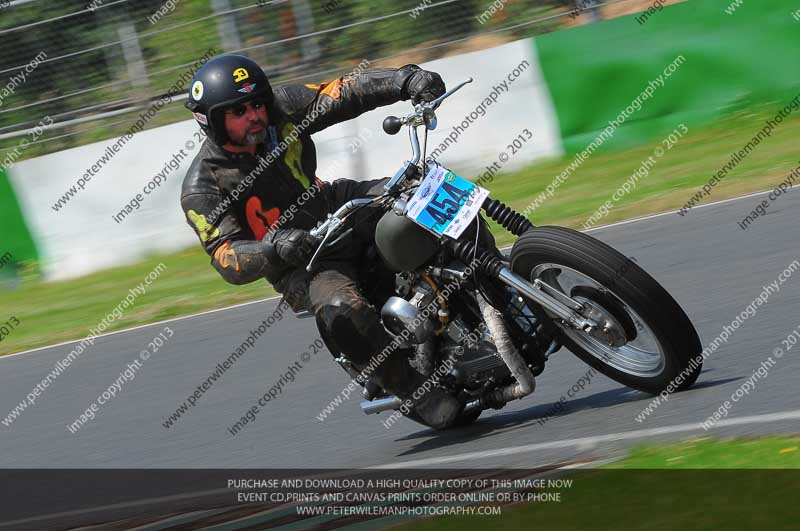 Vintage motorcycle club;eventdigitalimages;mallory park;mallory park trackday photographs;no limits trackdays;peter wileman photography;trackday digital images;trackday photos;vmcc festival 1000 bikes photographs