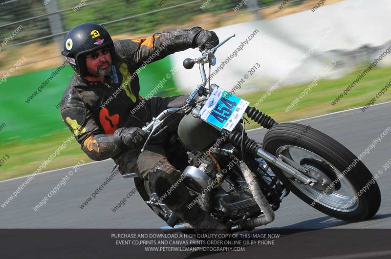 Vintage motorcycle club;eventdigitalimages;mallory park;mallory park trackday photographs;no limits trackdays;peter wileman photography;trackday digital images;trackday photos;vmcc festival 1000 bikes photographs