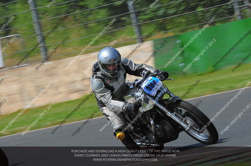 Vintage motorcycle club;eventdigitalimages;mallory park;mallory park trackday photographs;no limits trackdays;peter wileman photography;trackday digital images;trackday photos;vmcc festival 1000 bikes photographs