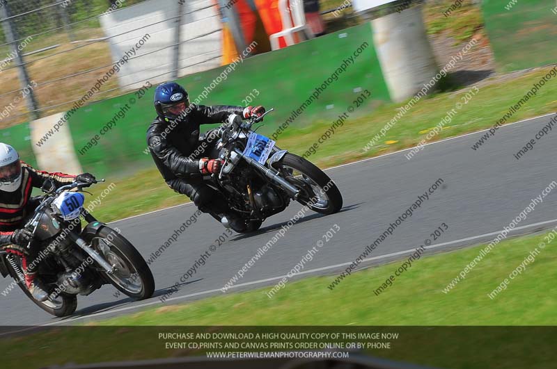 Vintage motorcycle club;eventdigitalimages;mallory park;mallory park trackday photographs;no limits trackdays;peter wileman photography;trackday digital images;trackday photos;vmcc festival 1000 bikes photographs