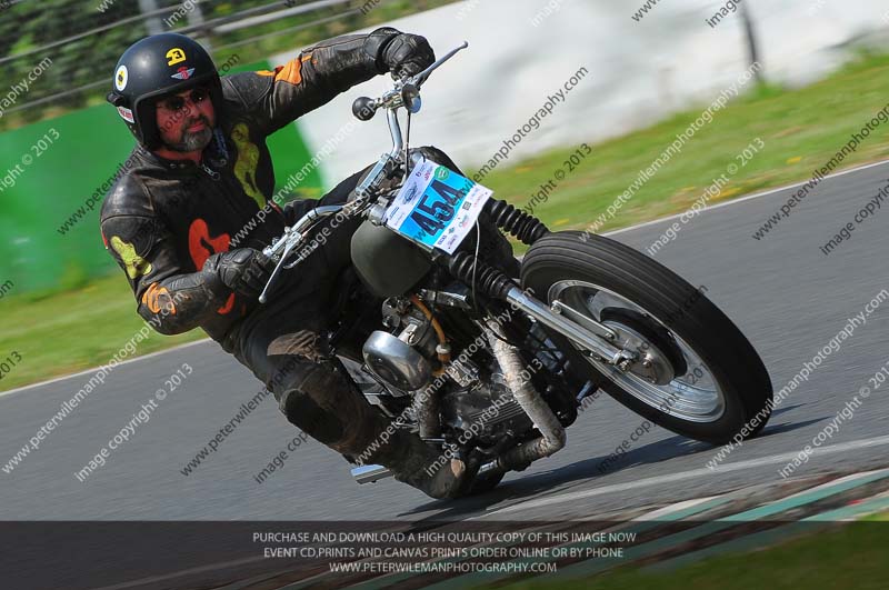 Vintage motorcycle club;eventdigitalimages;mallory park;mallory park trackday photographs;no limits trackdays;peter wileman photography;trackday digital images;trackday photos;vmcc festival 1000 bikes photographs