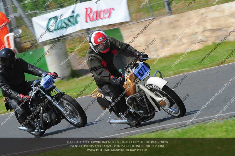 Vintage motorcycle club;eventdigitalimages;mallory park;mallory park trackday photographs;no limits trackdays;peter wileman photography;trackday digital images;trackday photos;vmcc festival 1000 bikes photographs