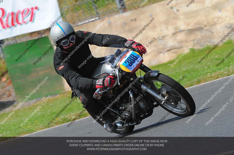 Vintage motorcycle club;eventdigitalimages;mallory park;mallory park trackday photographs;no limits trackdays;peter wileman photography;trackday digital images;trackday photos;vmcc festival 1000 bikes photographs