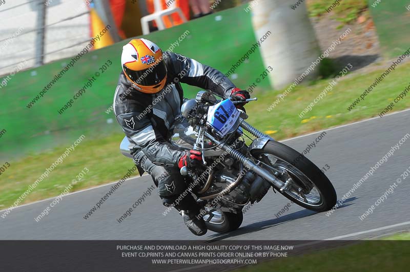 Vintage motorcycle club;eventdigitalimages;mallory park;mallory park trackday photographs;no limits trackdays;peter wileman photography;trackday digital images;trackday photos;vmcc festival 1000 bikes photographs