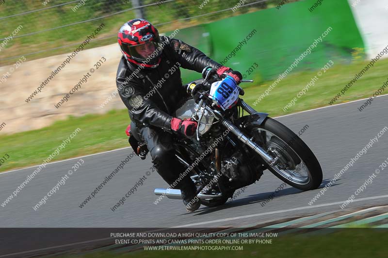 Vintage motorcycle club;eventdigitalimages;mallory park;mallory park trackday photographs;no limits trackdays;peter wileman photography;trackday digital images;trackday photos;vmcc festival 1000 bikes photographs