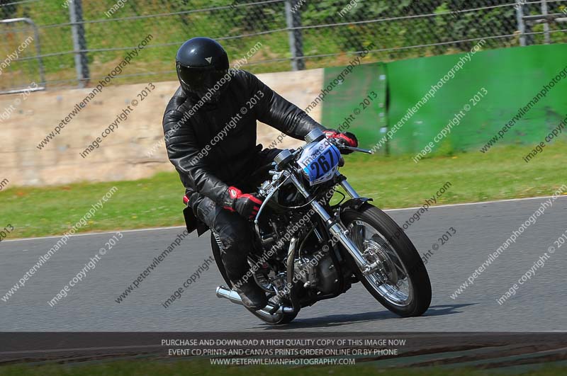 Vintage motorcycle club;eventdigitalimages;mallory park;mallory park trackday photographs;no limits trackdays;peter wileman photography;trackday digital images;trackday photos;vmcc festival 1000 bikes photographs