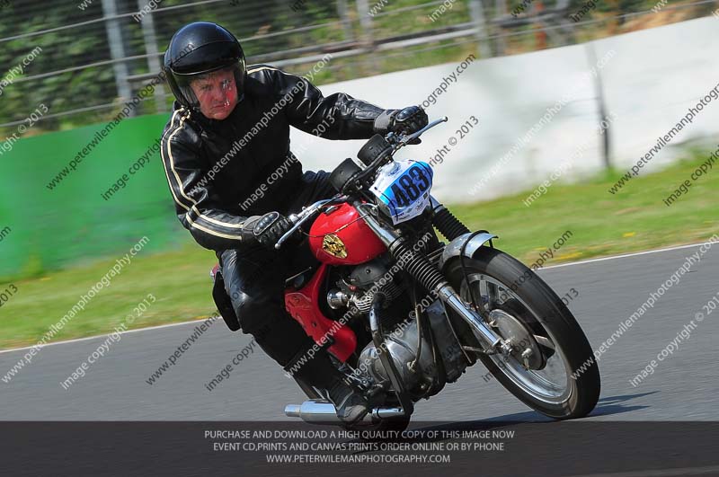 Vintage motorcycle club;eventdigitalimages;mallory park;mallory park trackday photographs;no limits trackdays;peter wileman photography;trackday digital images;trackday photos;vmcc festival 1000 bikes photographs