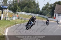 Vintage-motorcycle-club;eventdigitalimages;mallory-park;mallory-park-trackday-photographs;no-limits-trackdays;peter-wileman-photography;trackday-digital-images;trackday-photos;vmcc-festival-1000-bikes-photographs