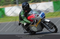 Vintage-motorcycle-club;eventdigitalimages;mallory-park;mallory-park-trackday-photographs;no-limits-trackdays;peter-wileman-photography;trackday-digital-images;trackday-photos;vmcc-festival-1000-bikes-photographs