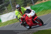 Vintage-motorcycle-club;eventdigitalimages;mallory-park;mallory-park-trackday-photographs;no-limits-trackdays;peter-wileman-photography;trackday-digital-images;trackday-photos;vmcc-festival-1000-bikes-photographs