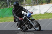 Vintage-motorcycle-club;eventdigitalimages;mallory-park;mallory-park-trackday-photographs;no-limits-trackdays;peter-wileman-photography;trackday-digital-images;trackday-photos;vmcc-festival-1000-bikes-photographs