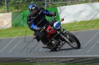 Vintage-motorcycle-club;eventdigitalimages;mallory-park;mallory-park-trackday-photographs;no-limits-trackdays;peter-wileman-photography;trackday-digital-images;trackday-photos;vmcc-festival-1000-bikes-photographs