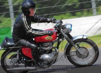 Vintage-motorcycle-club;eventdigitalimages;mallory-park;mallory-park-trackday-photographs;no-limits-trackdays;peter-wileman-photography;trackday-digital-images;trackday-photos;vmcc-festival-1000-bikes-photographs