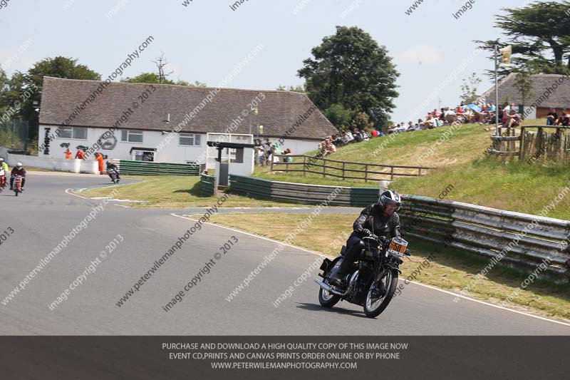 Vintage motorcycle club;eventdigitalimages;mallory park;mallory park trackday photographs;no limits trackdays;peter wileman photography;trackday digital images;trackday photos;vmcc festival 1000 bikes photographs