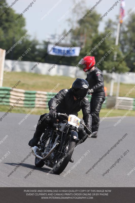 Vintage motorcycle club;eventdigitalimages;mallory park;mallory park trackday photographs;no limits trackdays;peter wileman photography;trackday digital images;trackday photos;vmcc festival 1000 bikes photographs