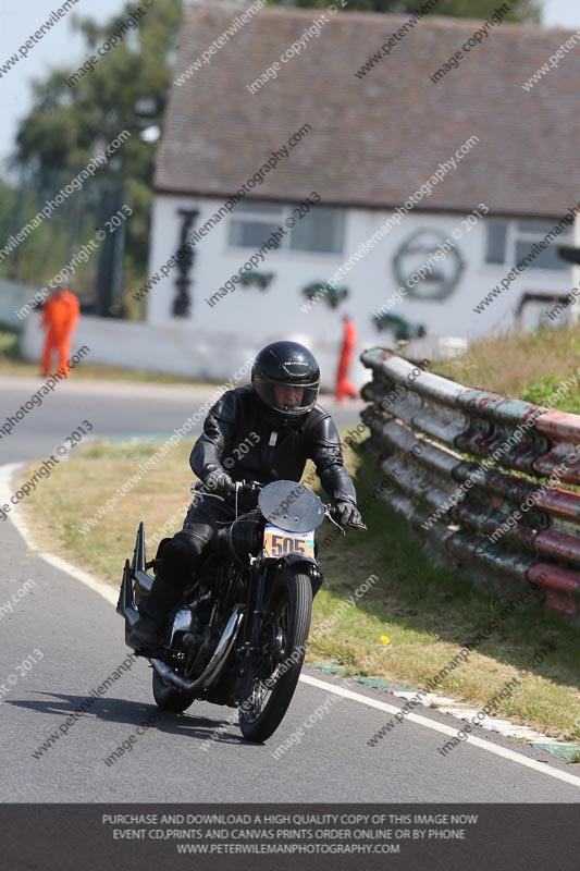 Vintage motorcycle club;eventdigitalimages;mallory park;mallory park trackday photographs;no limits trackdays;peter wileman photography;trackday digital images;trackday photos;vmcc festival 1000 bikes photographs