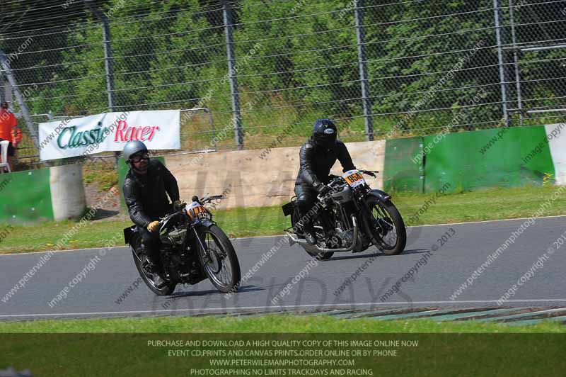 Vintage motorcycle club;eventdigitalimages;mallory park;mallory park trackday photographs;no limits trackdays;peter wileman photography;trackday digital images;trackday photos;vmcc festival 1000 bikes photographs