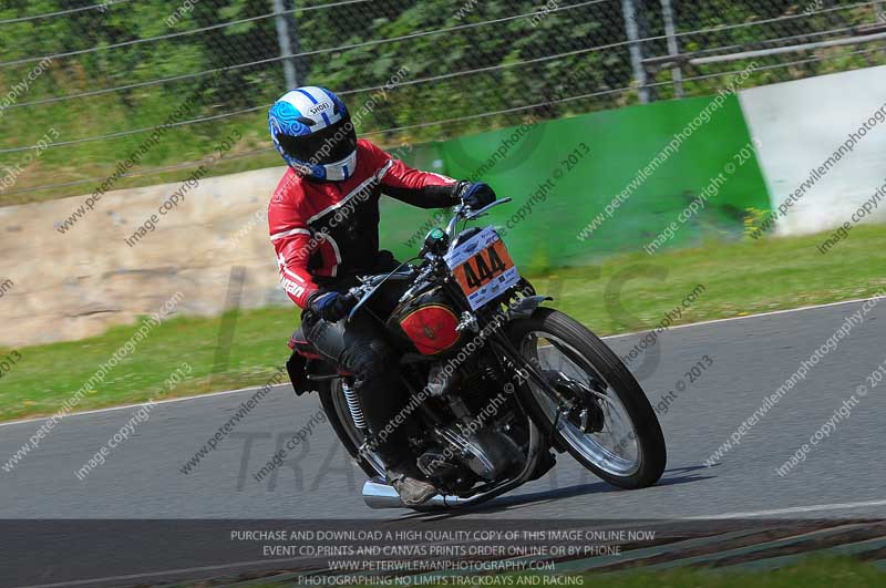 Vintage motorcycle club;eventdigitalimages;mallory park;mallory park trackday photographs;no limits trackdays;peter wileman photography;trackday digital images;trackday photos;vmcc festival 1000 bikes photographs