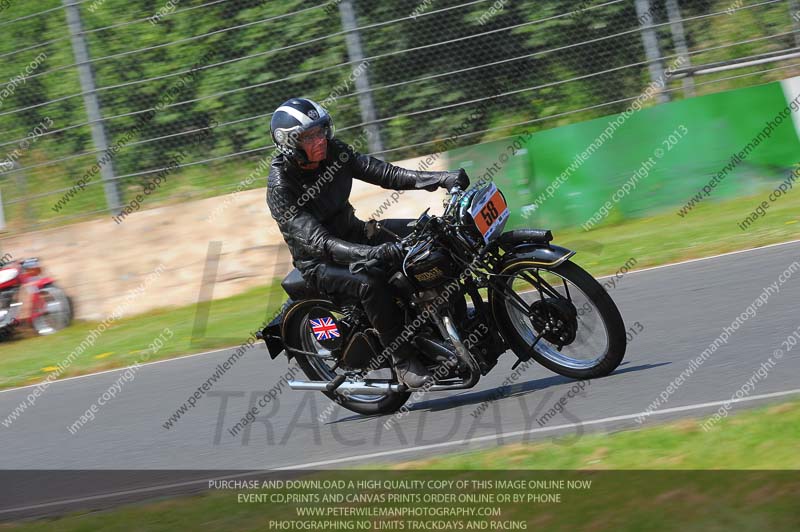 Vintage motorcycle club;eventdigitalimages;mallory park;mallory park trackday photographs;no limits trackdays;peter wileman photography;trackday digital images;trackday photos;vmcc festival 1000 bikes photographs