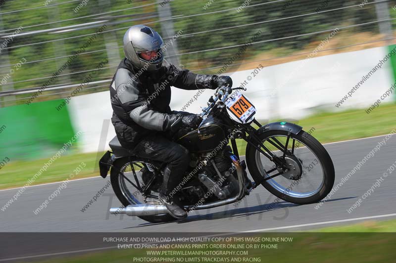 Vintage motorcycle club;eventdigitalimages;mallory park;mallory park trackday photographs;no limits trackdays;peter wileman photography;trackday digital images;trackday photos;vmcc festival 1000 bikes photographs