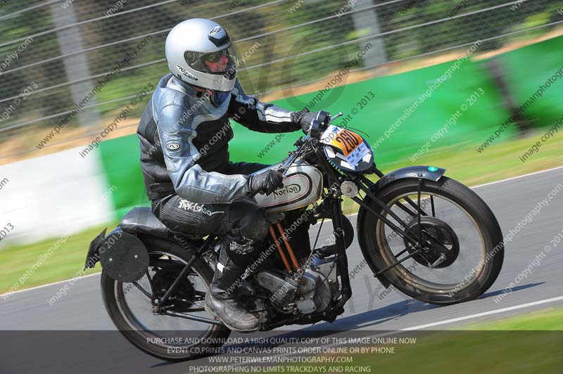 Vintage motorcycle club;eventdigitalimages;mallory park;mallory park trackday photographs;no limits trackdays;peter wileman photography;trackday digital images;trackday photos;vmcc festival 1000 bikes photographs