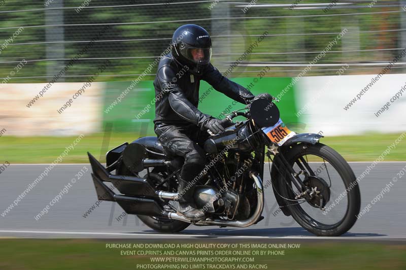 Vintage motorcycle club;eventdigitalimages;mallory park;mallory park trackday photographs;no limits trackdays;peter wileman photography;trackday digital images;trackday photos;vmcc festival 1000 bikes photographs