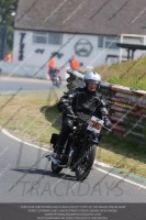 Vintage-motorcycle-club;eventdigitalimages;mallory-park;mallory-park-trackday-photographs;no-limits-trackdays;peter-wileman-photography;trackday-digital-images;trackday-photos;vmcc-festival-1000-bikes-photographs