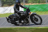 Vintage-motorcycle-club;eventdigitalimages;mallory-park;mallory-park-trackday-photographs;no-limits-trackdays;peter-wileman-photography;trackday-digital-images;trackday-photos;vmcc-festival-1000-bikes-photographs