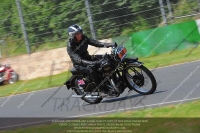 Vintage-motorcycle-club;eventdigitalimages;mallory-park;mallory-park-trackday-photographs;no-limits-trackdays;peter-wileman-photography;trackday-digital-images;trackday-photos;vmcc-festival-1000-bikes-photographs