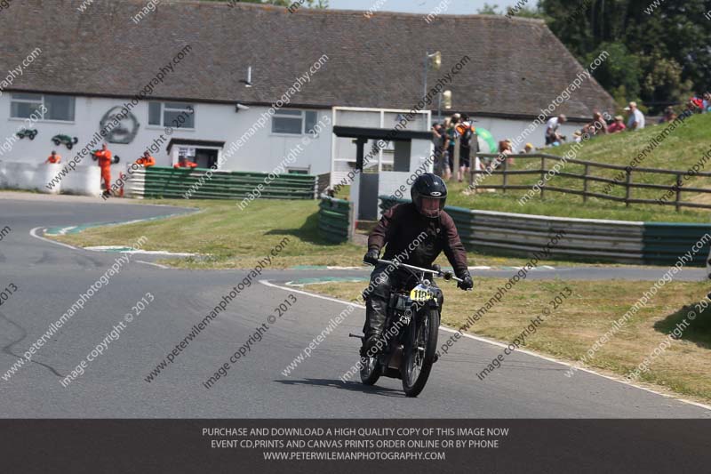 Vintage motorcycle club;eventdigitalimages;mallory park;mallory park trackday photographs;no limits trackdays;peter wileman photography;trackday digital images;trackday photos;vmcc festival 1000 bikes photographs