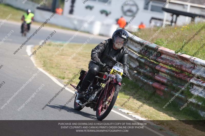 Vintage motorcycle club;eventdigitalimages;mallory park;mallory park trackday photographs;no limits trackdays;peter wileman photography;trackday digital images;trackday photos;vmcc festival 1000 bikes photographs