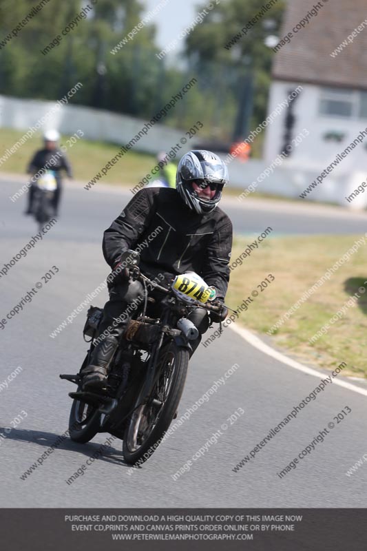 Vintage motorcycle club;eventdigitalimages;mallory park;mallory park trackday photographs;no limits trackdays;peter wileman photography;trackday digital images;trackday photos;vmcc festival 1000 bikes photographs