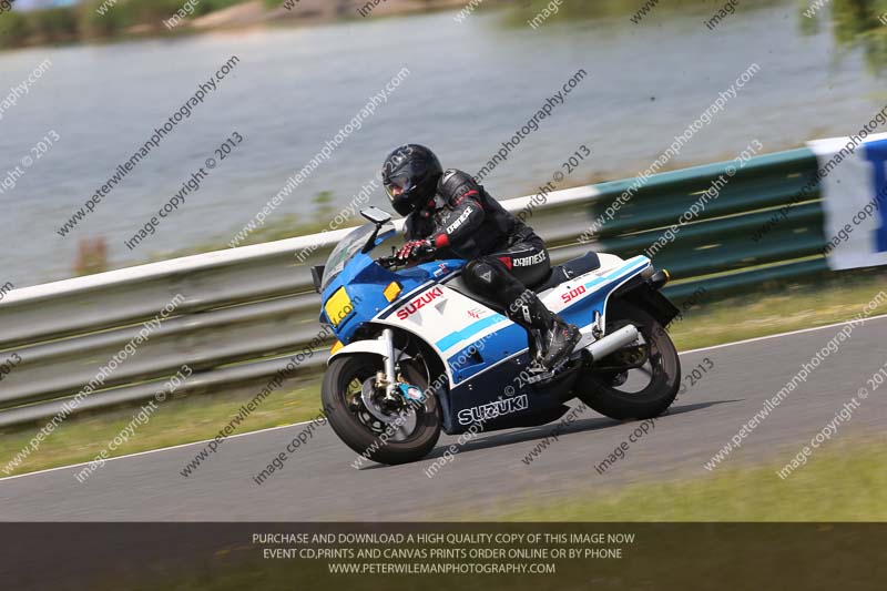 Vintage motorcycle club;eventdigitalimages;mallory park;mallory park trackday photographs;no limits trackdays;peter wileman photography;trackday digital images;trackday photos;vmcc festival 1000 bikes photographs