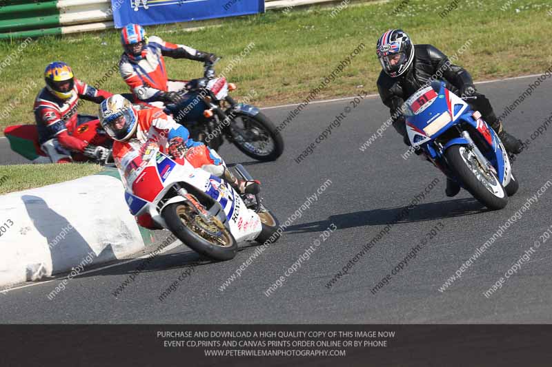 Vintage motorcycle club;eventdigitalimages;mallory park;mallory park trackday photographs;no limits trackdays;peter wileman photography;trackday digital images;trackday photos;vmcc festival 1000 bikes photographs