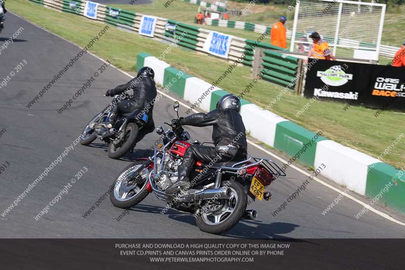 Vintage motorcycle club;eventdigitalimages;mallory park;mallory park trackday photographs;no limits trackdays;peter wileman photography;trackday digital images;trackday photos;vmcc festival 1000 bikes photographs