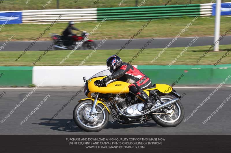 Vintage motorcycle club;eventdigitalimages;mallory park;mallory park trackday photographs;no limits trackdays;peter wileman photography;trackday digital images;trackday photos;vmcc festival 1000 bikes photographs