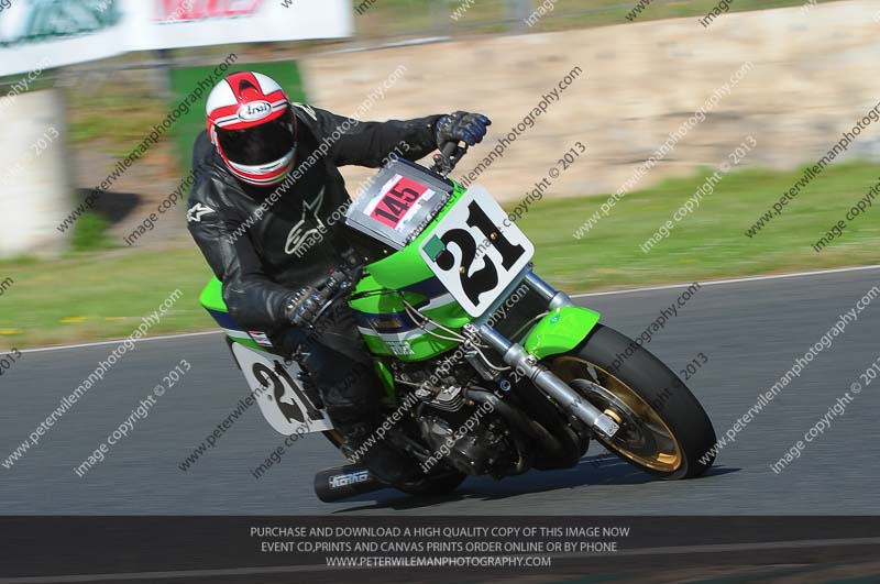 Vintage motorcycle club;eventdigitalimages;mallory park;mallory park trackday photographs;no limits trackdays;peter wileman photography;trackday digital images;trackday photos;vmcc festival 1000 bikes photographs