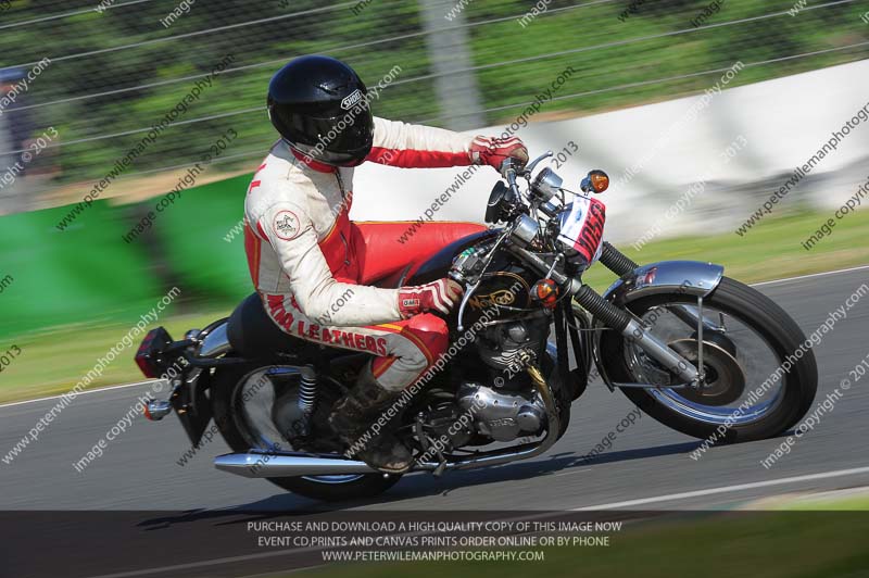 Vintage motorcycle club;eventdigitalimages;mallory park;mallory park trackday photographs;no limits trackdays;peter wileman photography;trackday digital images;trackday photos;vmcc festival 1000 bikes photographs