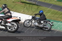 Vintage-motorcycle-club;eventdigitalimages;mallory-park;mallory-park-trackday-photographs;no-limits-trackdays;peter-wileman-photography;trackday-digital-images;trackday-photos;vmcc-festival-1000-bikes-photographs