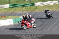 Vintage-motorcycle-club;eventdigitalimages;mallory-park;mallory-park-trackday-photographs;no-limits-trackdays;peter-wileman-photography;trackday-digital-images;trackday-photos;vmcc-festival-1000-bikes-photographs