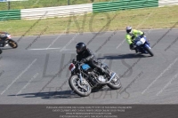 Vintage-motorcycle-club;eventdigitalimages;mallory-park;mallory-park-trackday-photographs;no-limits-trackdays;peter-wileman-photography;trackday-digital-images;trackday-photos;vmcc-festival-1000-bikes-photographs