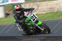 Vintage-motorcycle-club;eventdigitalimages;mallory-park;mallory-park-trackday-photographs;no-limits-trackdays;peter-wileman-photography;trackday-digital-images;trackday-photos;vmcc-festival-1000-bikes-photographs