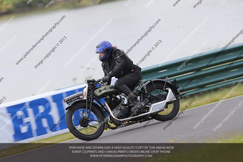 Vintage motorcycle club;eventdigitalimages;mallory park;mallory park trackday photographs;no limits trackdays;peter wileman photography;trackday digital images;trackday photos;vmcc festival 1000 bikes photographs