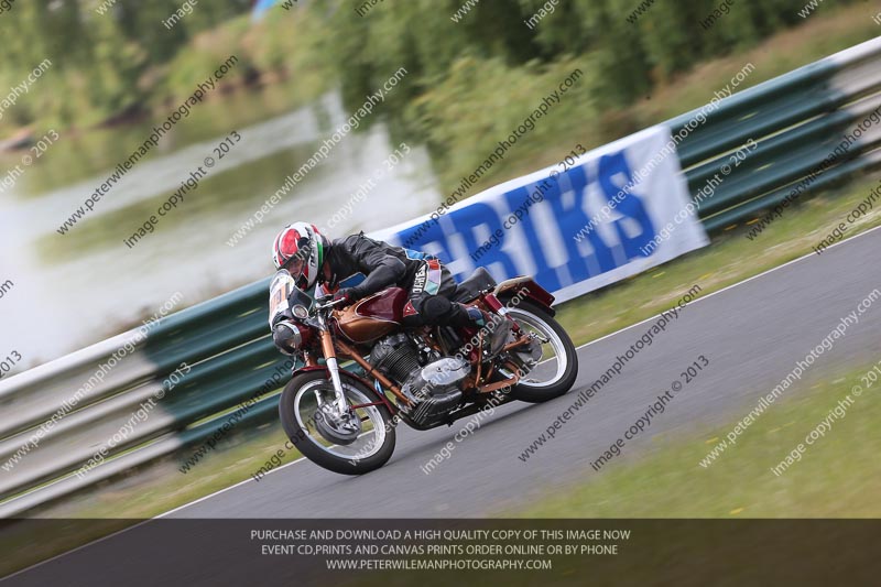 Vintage motorcycle club;eventdigitalimages;mallory park;mallory park trackday photographs;no limits trackdays;peter wileman photography;trackday digital images;trackday photos;vmcc festival 1000 bikes photographs