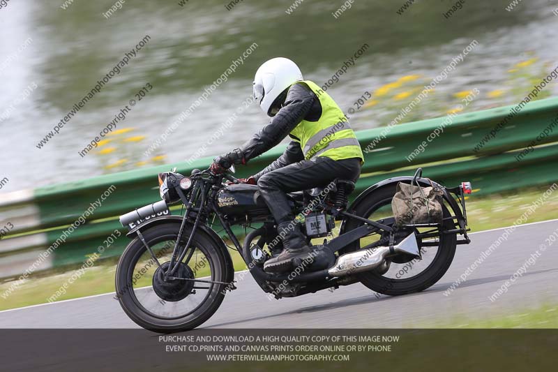 Vintage motorcycle club;eventdigitalimages;mallory park;mallory park trackday photographs;no limits trackdays;peter wileman photography;trackday digital images;trackday photos;vmcc festival 1000 bikes photographs