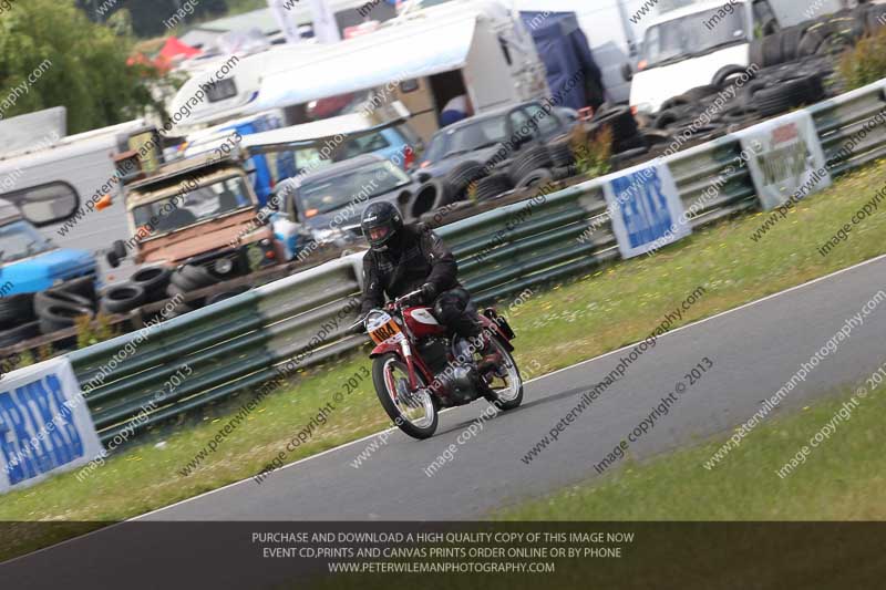 Vintage motorcycle club;eventdigitalimages;mallory park;mallory park trackday photographs;no limits trackdays;peter wileman photography;trackday digital images;trackday photos;vmcc festival 1000 bikes photographs