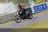 Vintage-motorcycle-club;eventdigitalimages;mallory-park;mallory-park-trackday-photographs;no-limits-trackdays;peter-wileman-photography;trackday-digital-images;trackday-photos;vmcc-festival-1000-bikes-photographs