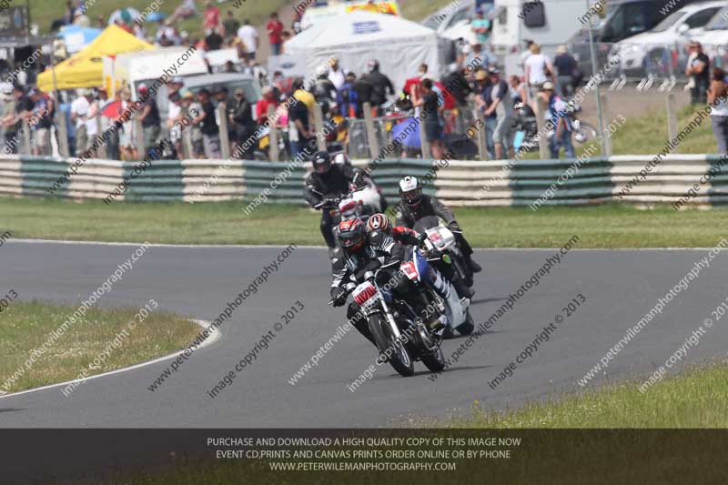 Vintage motorcycle club;eventdigitalimages;mallory park;mallory park trackday photographs;no limits trackdays;peter wileman photography;trackday digital images;trackday photos;vmcc festival 1000 bikes photographs