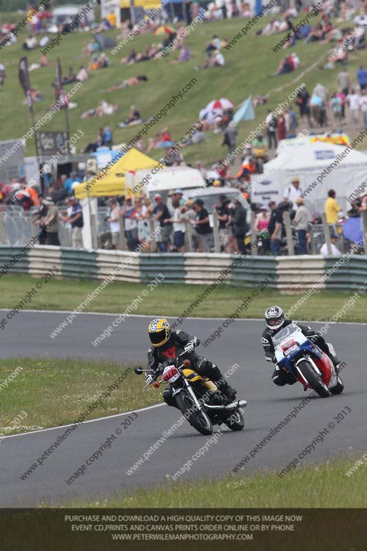 Vintage motorcycle club;eventdigitalimages;mallory park;mallory park trackday photographs;no limits trackdays;peter wileman photography;trackday digital images;trackday photos;vmcc festival 1000 bikes photographs